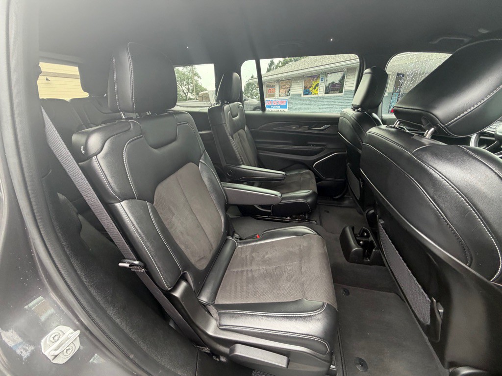2022 Jeep Grand Cherokee Image 24