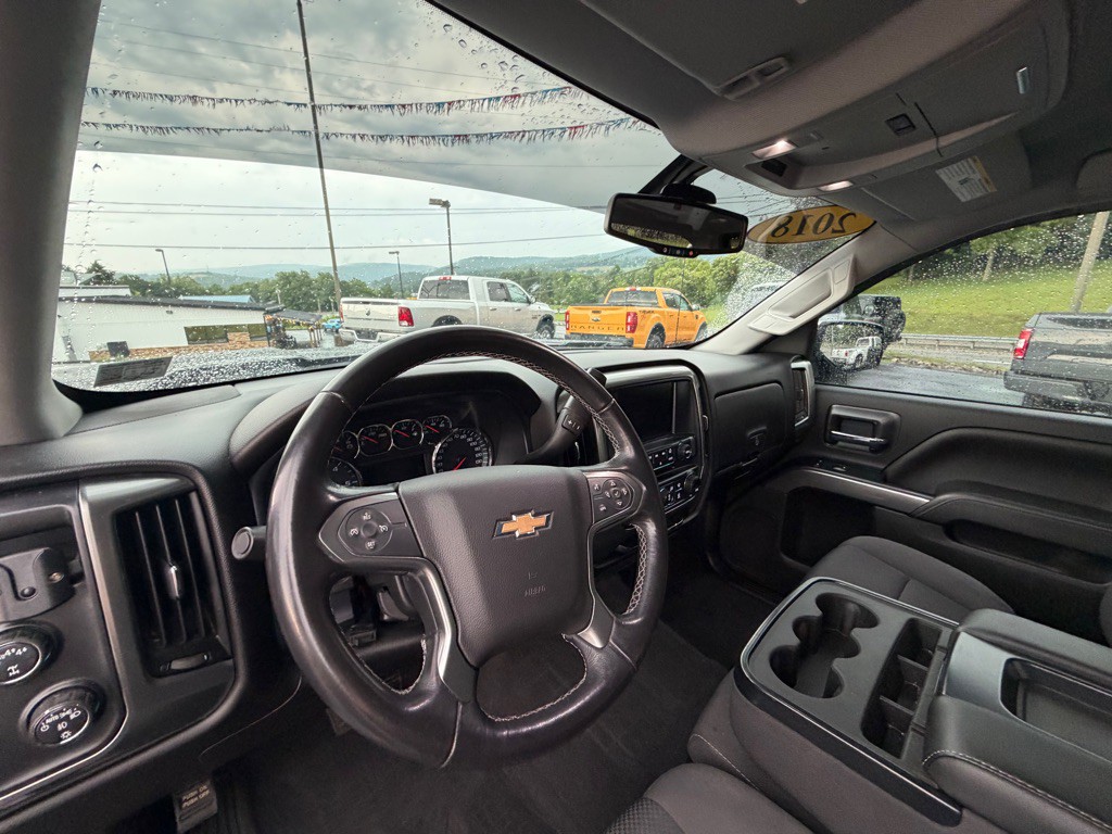 2018 Chevrolet Silverado 1500 Image 9