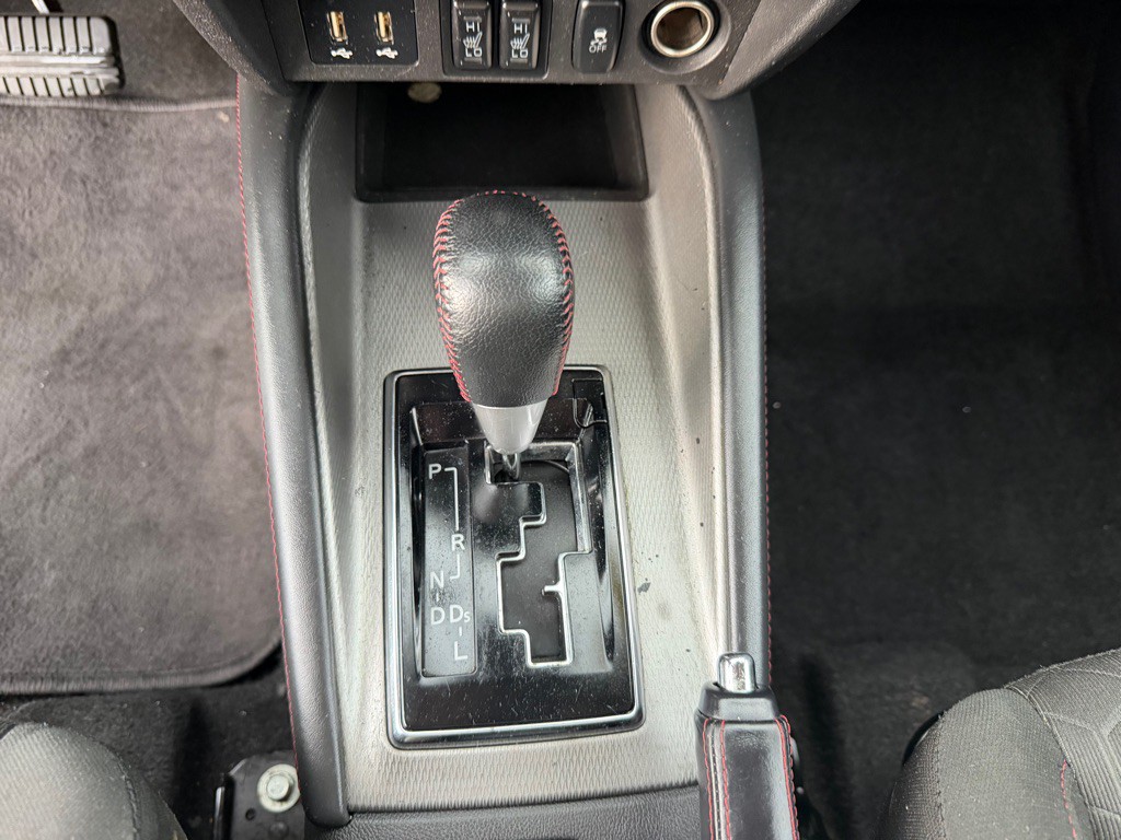 2021 Mitsubishi Outlander Image 33