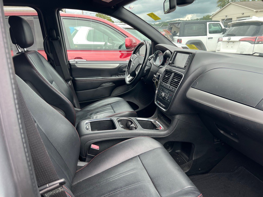 2018 Dodge Grand Caravan Image 4