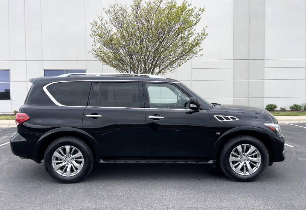 2016 INFINITI QX80 Image 6