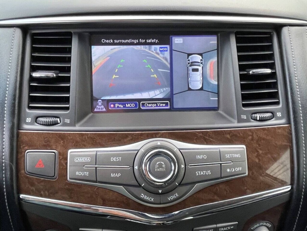 2016 INFINITI QX80 Image 15