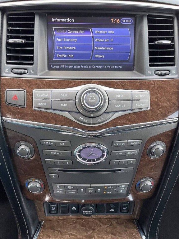 2016 INFINITI QX80 Image 16