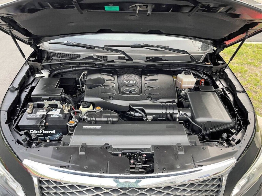 2016 INFINITI QX80 Image 28