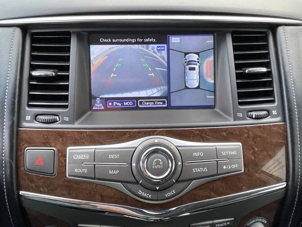 2016 INFINITI QX80 Image 15