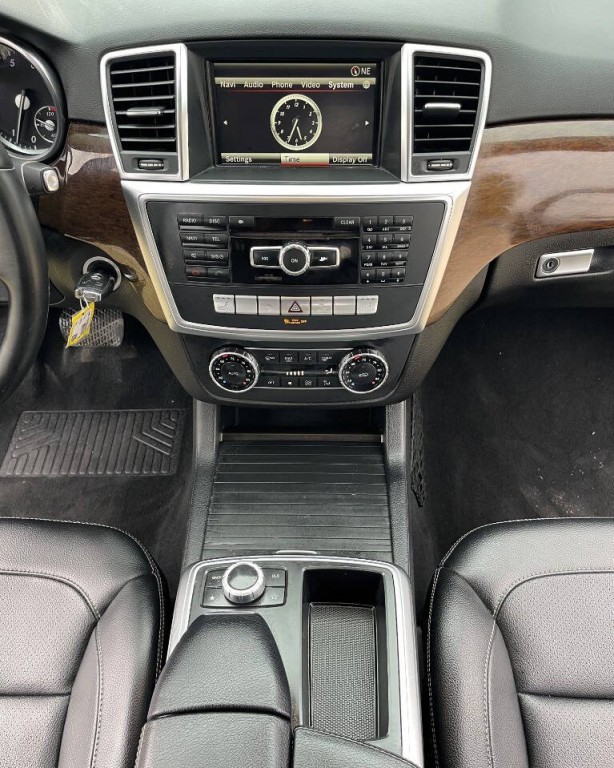2013 Mercedes-Benz M-Class Image 14