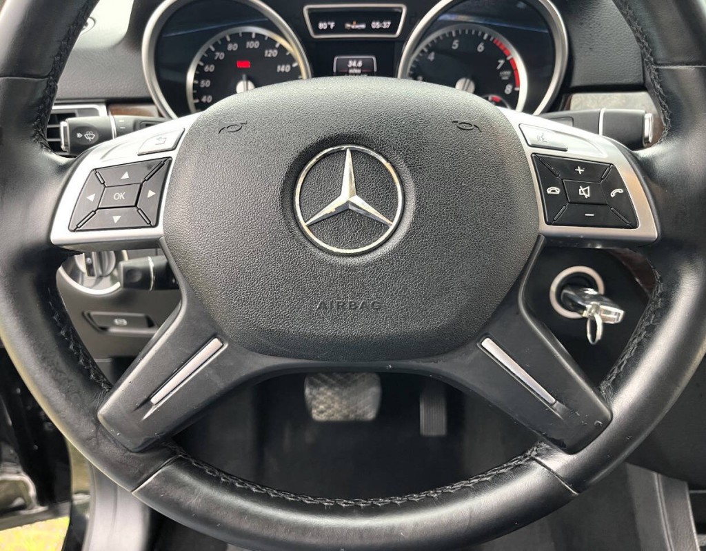 2013 Mercedes-Benz M-Class Image 22