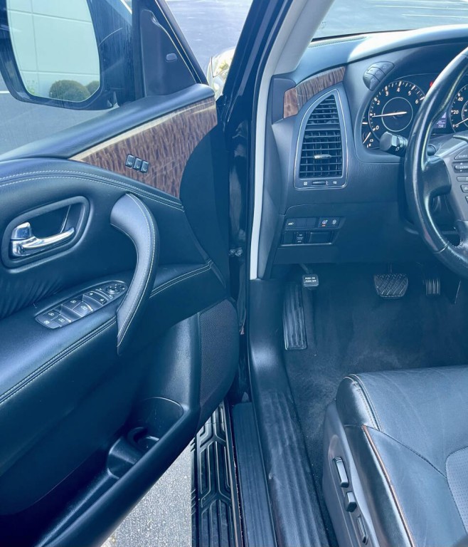 2020 Nissan Armada Image 20