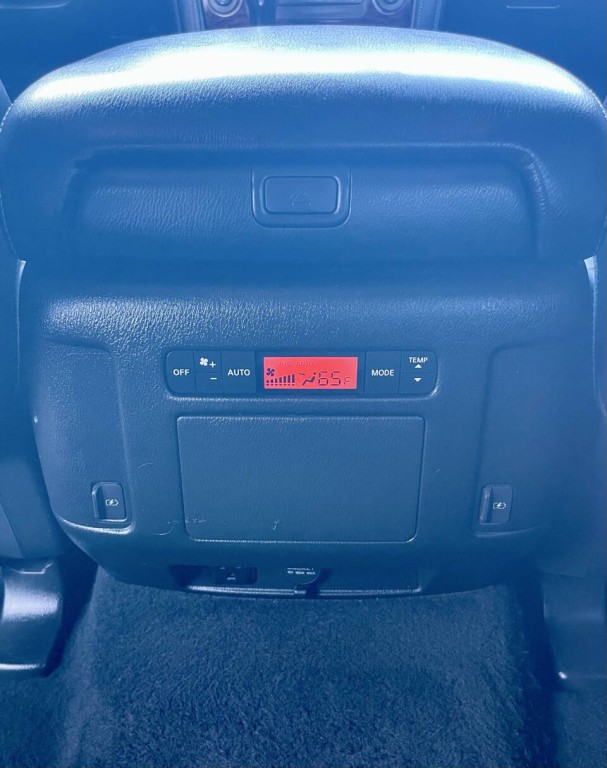 2020 Nissan Armada Image 30