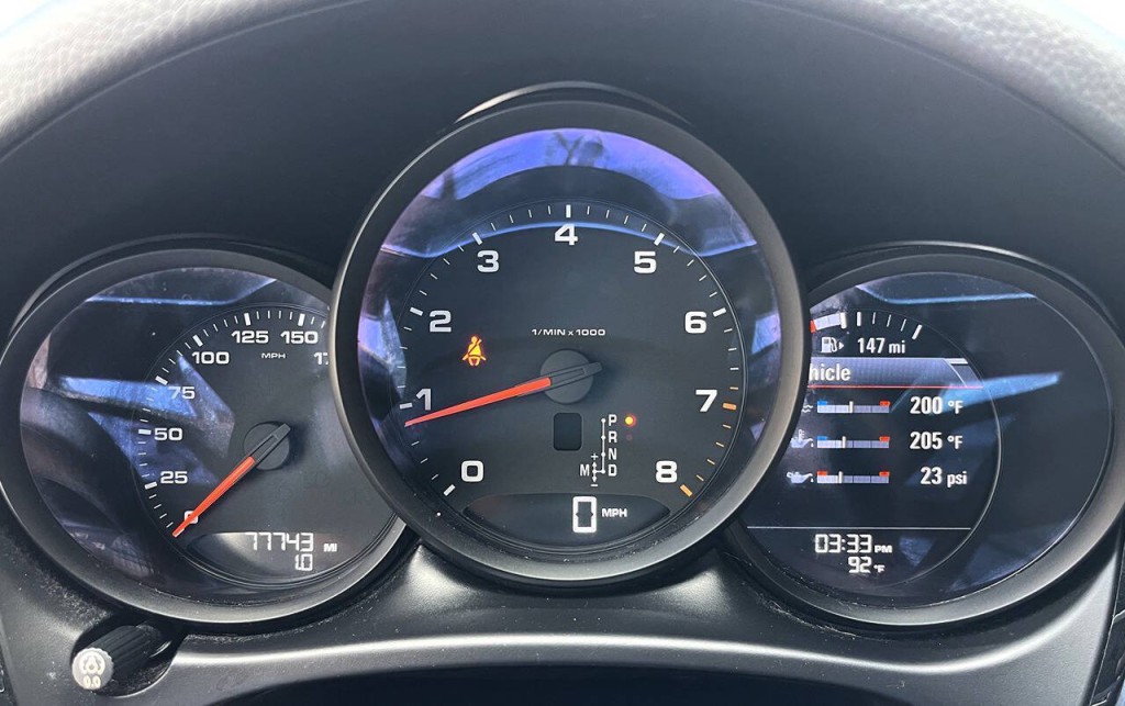 2017 Porsche Macan Image 19