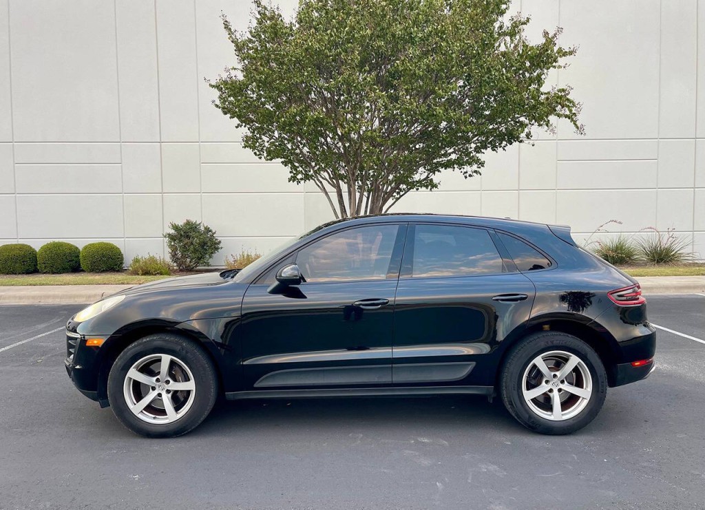 2017 Porsche Macan Image 6