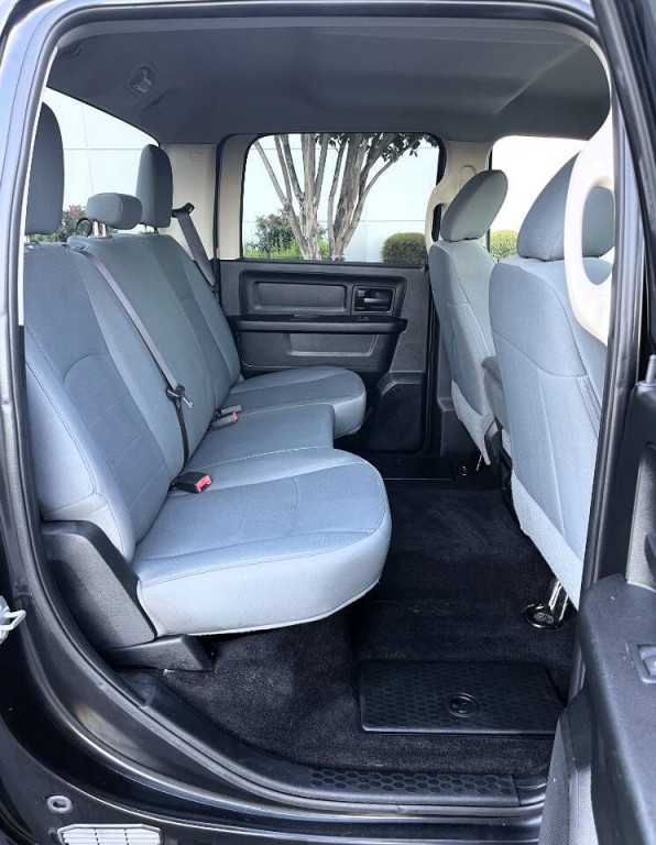 2017 RAM 1500 Image 12