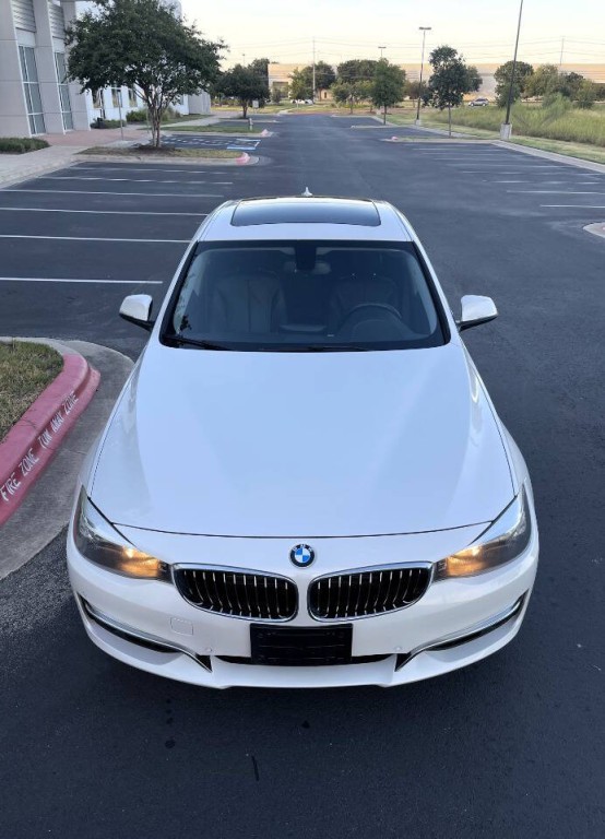 2015 BMW 3 Series Image 28