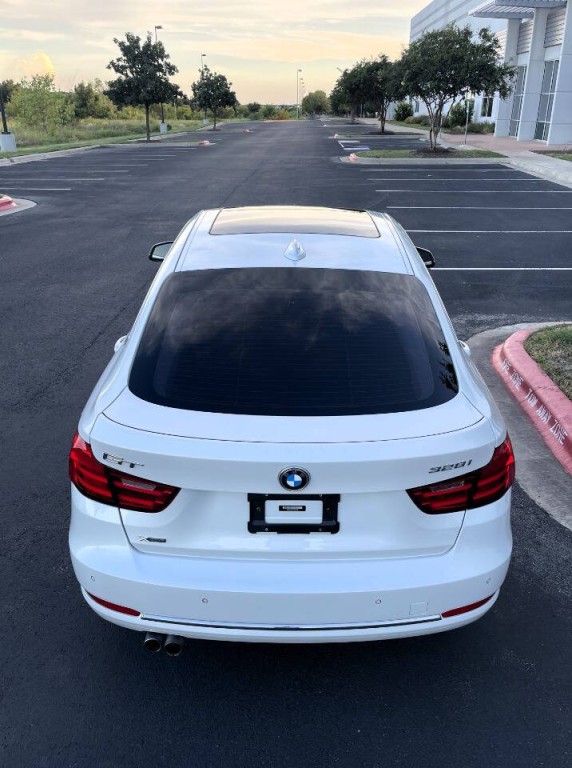 2015 BMW 3 Series Image 29