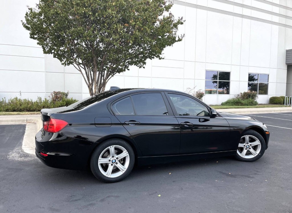 2015 BMW 3 Series Image 3