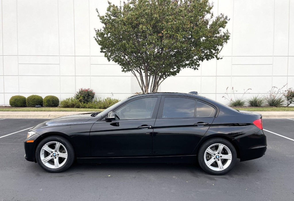 2015 BMW 3 Series Image 6