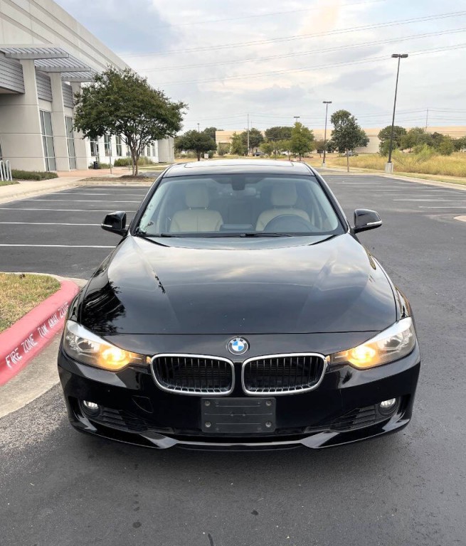 2015 BMW 3 Series Image 23