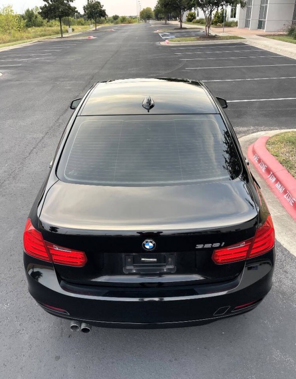 2015 BMW 3 Series Image 26