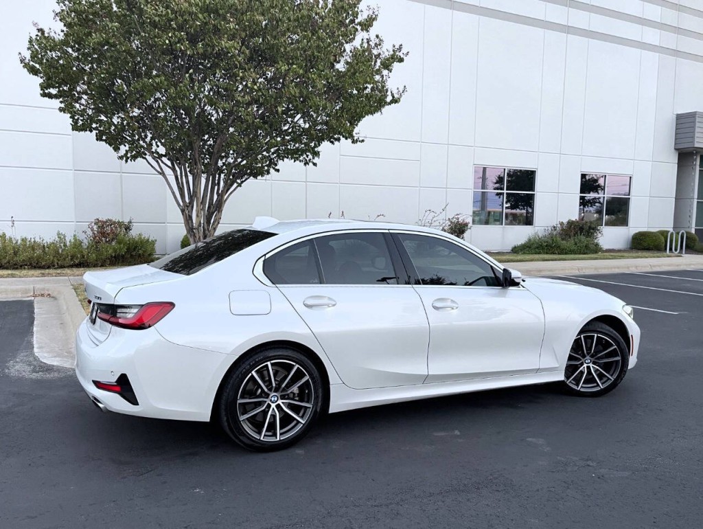 2019 BMW 3 Series Image 4