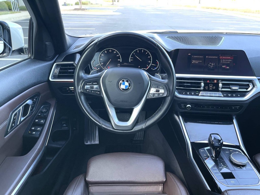 2019 BMW 3 Series Image 18