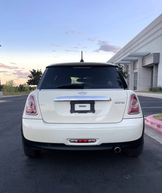 2013 MINI Cooper Image 20