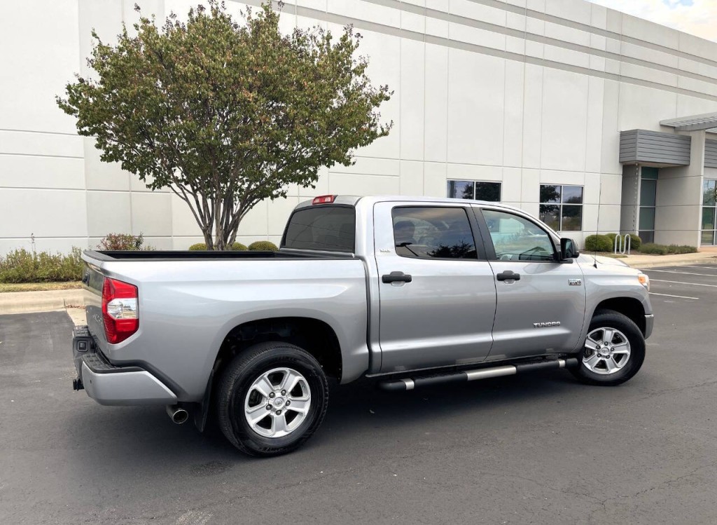 2016 Toyota Tundra Image 3