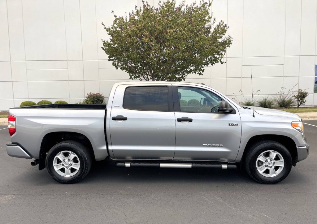 2016 Toyota Tundra Image 5