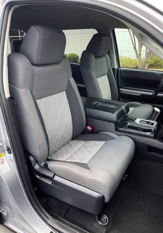 2016 Toyota Tundra Image 8