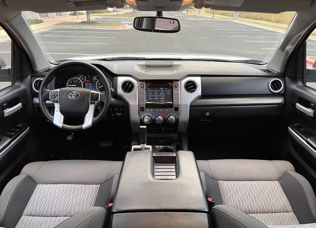 2016 Toyota Tundra Image 11