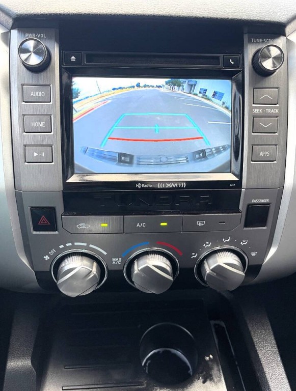 2016 Toyota Tundra Image 16