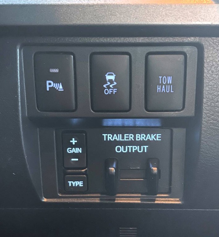 2016 Toyota Tundra Image 19