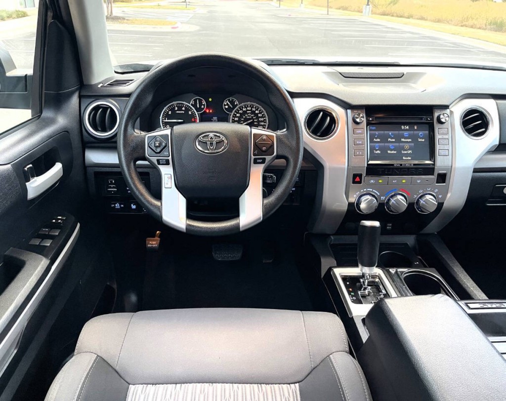 2016 Toyota Tundra Image 23