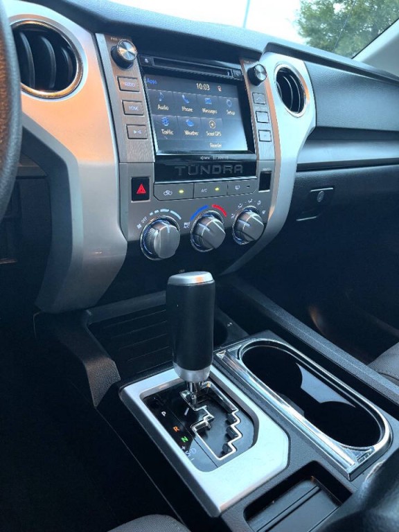 2016 Toyota Tundra Image 24
