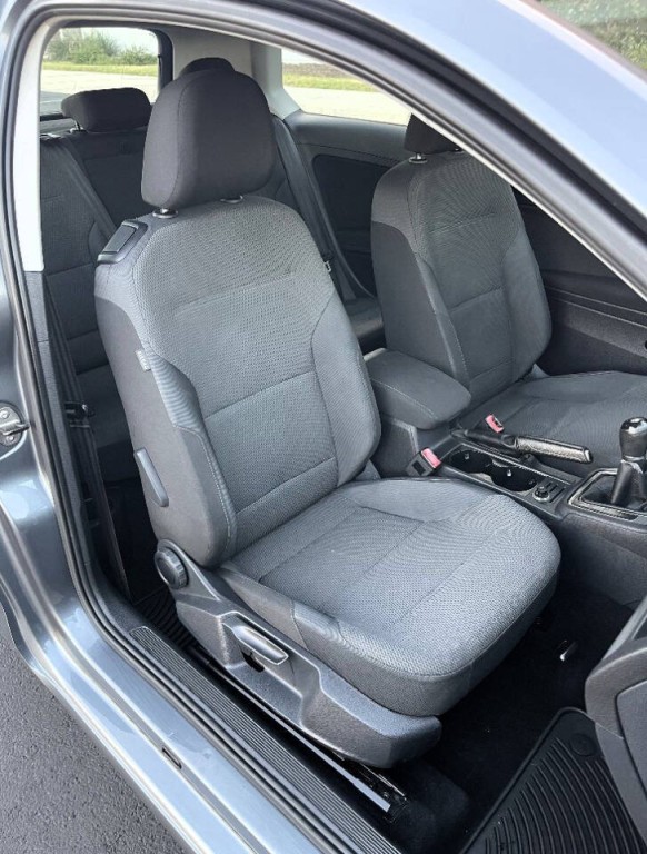 2015 Volkswagen Golf Image 8