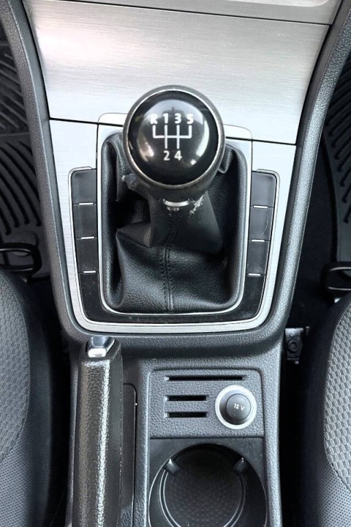 2015 Volkswagen Golf Image 13