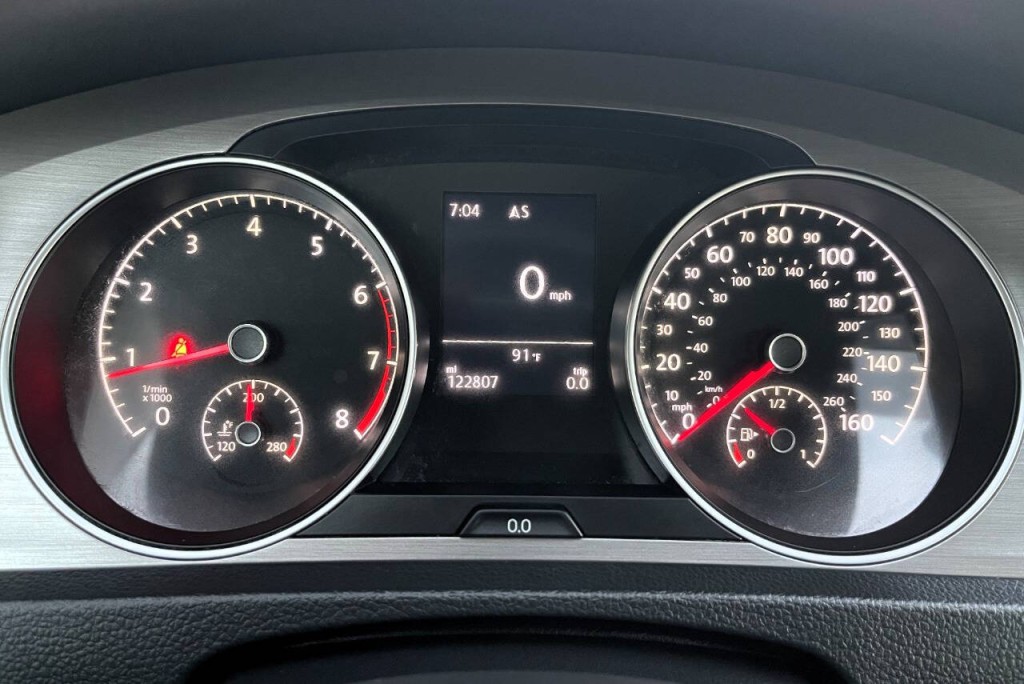 2015 Volkswagen Golf Image 17