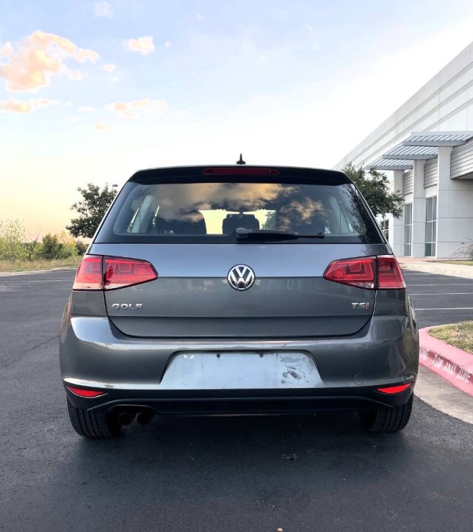 2015 Volkswagen Golf Image 23