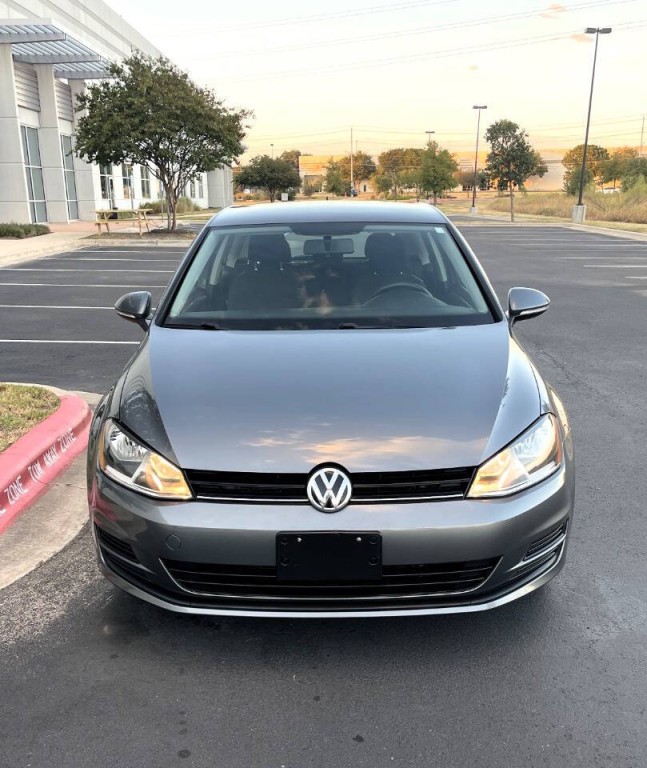 2015 Volkswagen Golf Image 24