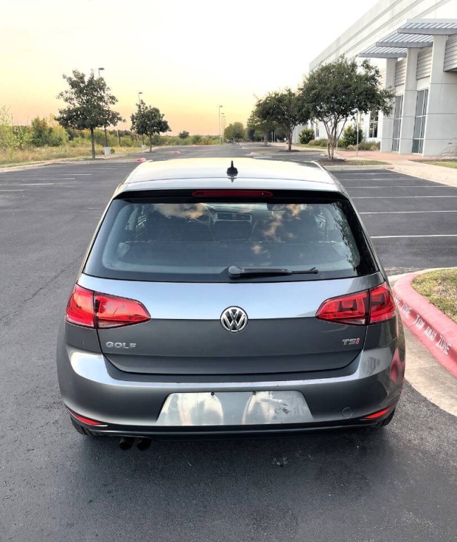 2015 Volkswagen Golf Image 25