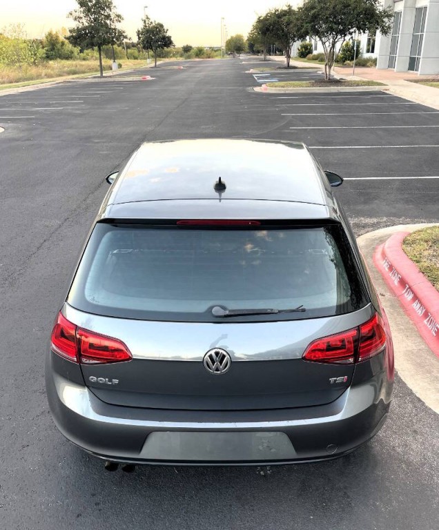 2015 Volkswagen Golf Image 27
