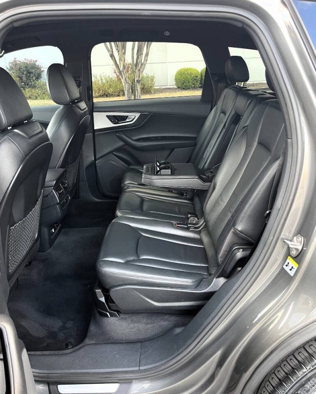 2019 Audi Q7 Image 9