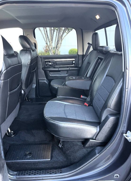 2014 RAM 1500 Image 9