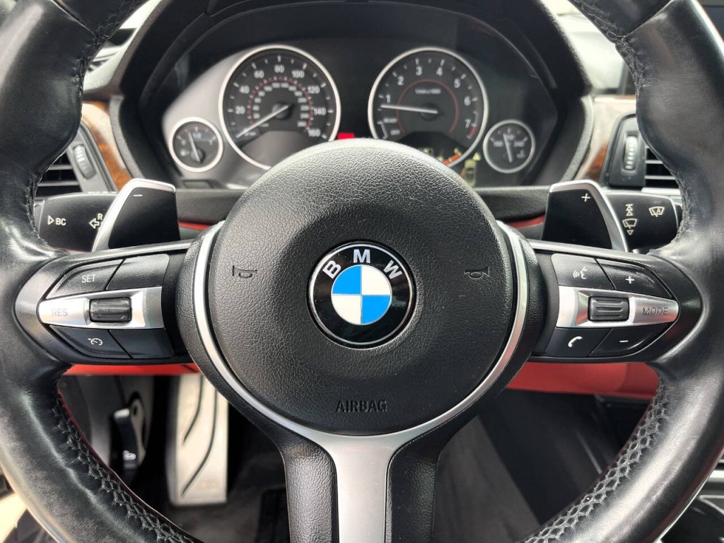 2015 BMW 4 Series Image 24