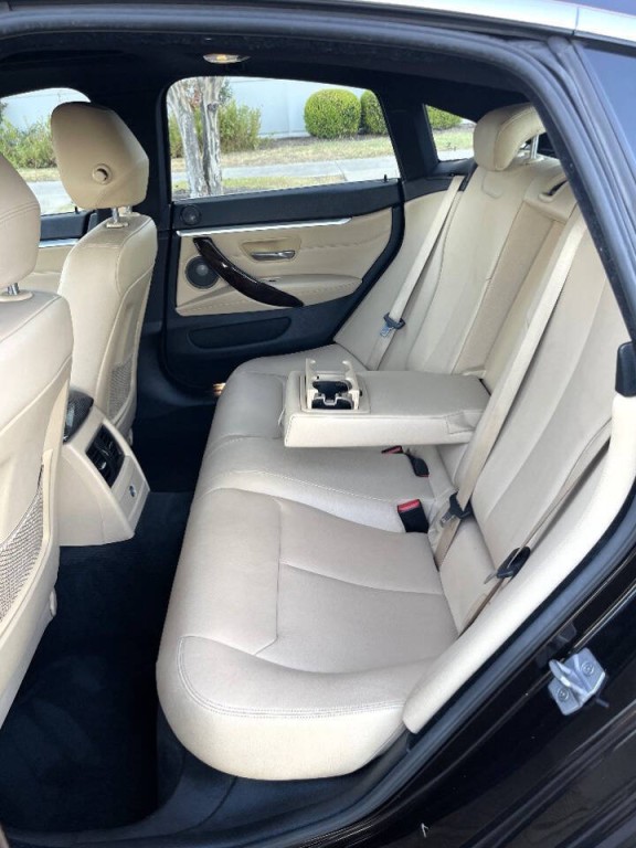 2017 BMW 4 Series Image 9