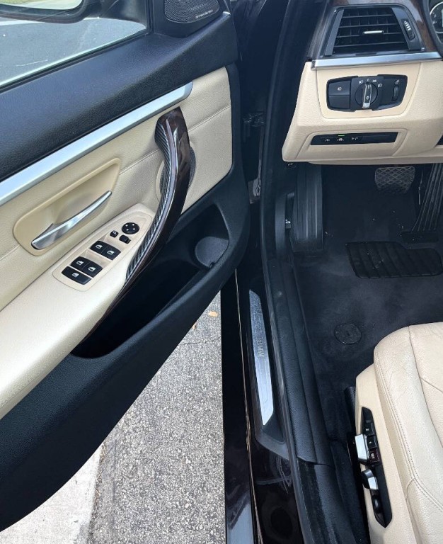 2017 BMW 4 Series Image 23