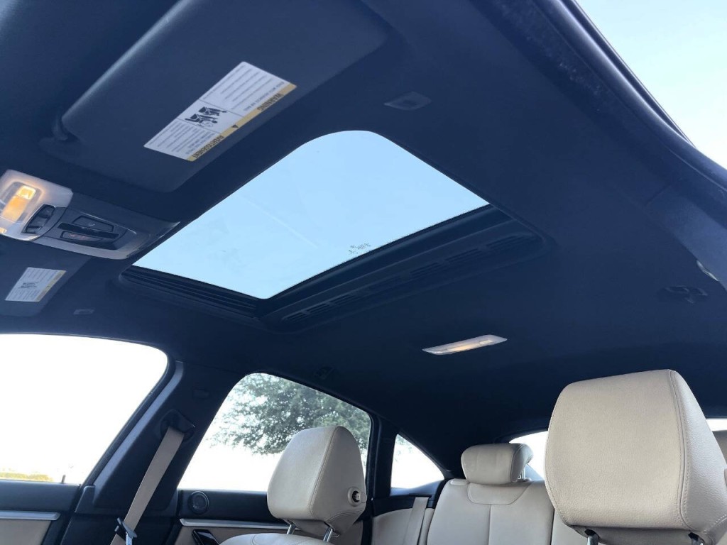 2017 BMW 4 Series Image 25