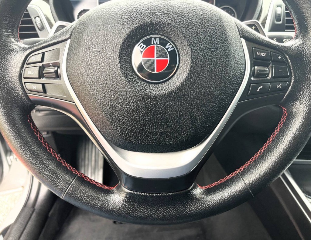 2016 BMW 3 Series Image 15