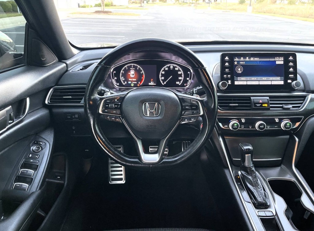 2020 Honda Accord Image 18
