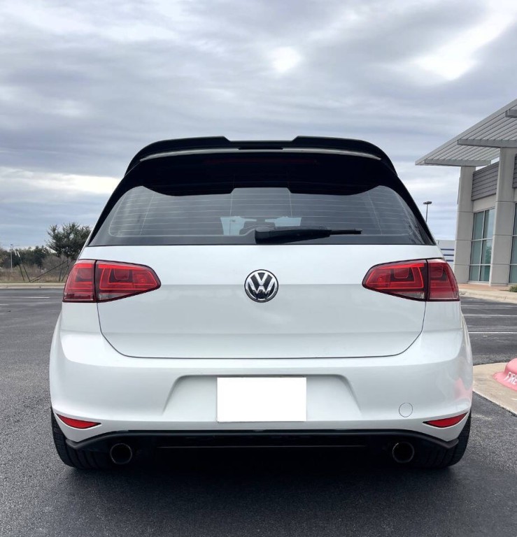 2016 Volkswagen GTI Image 24