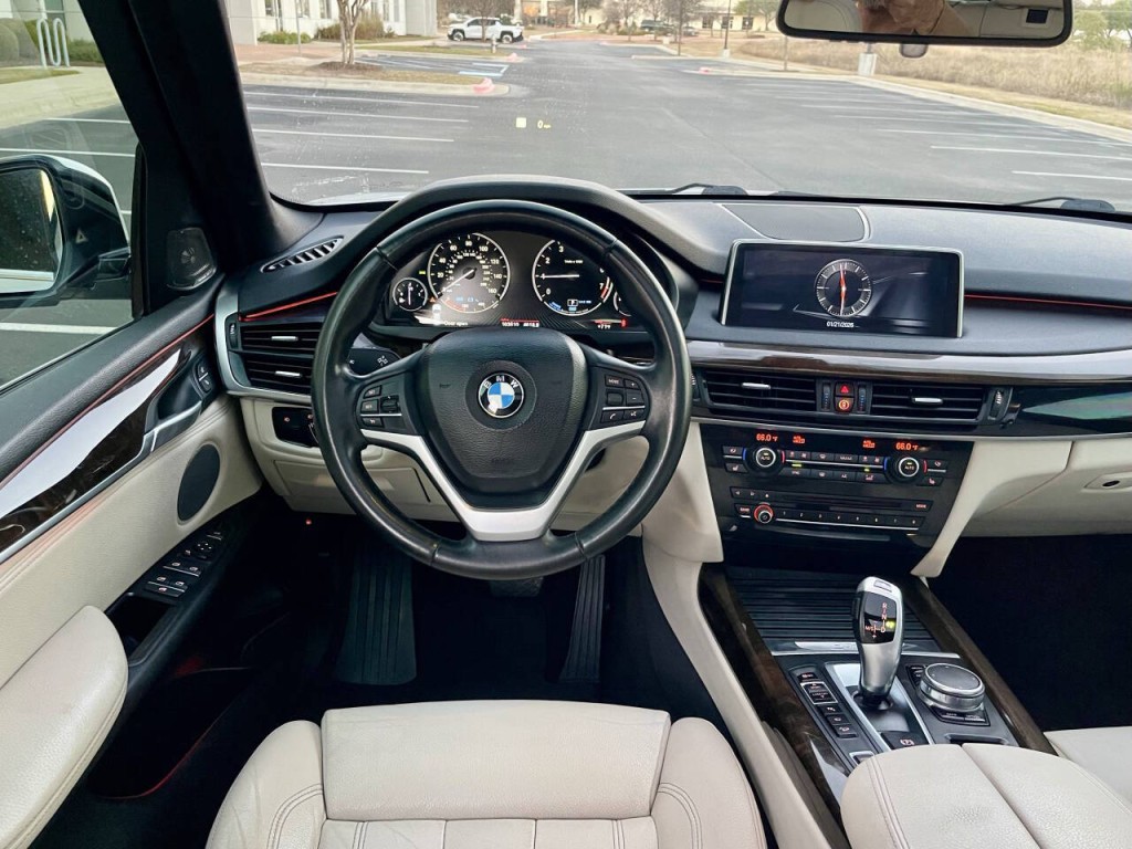 2017 BMW X5 Image 13